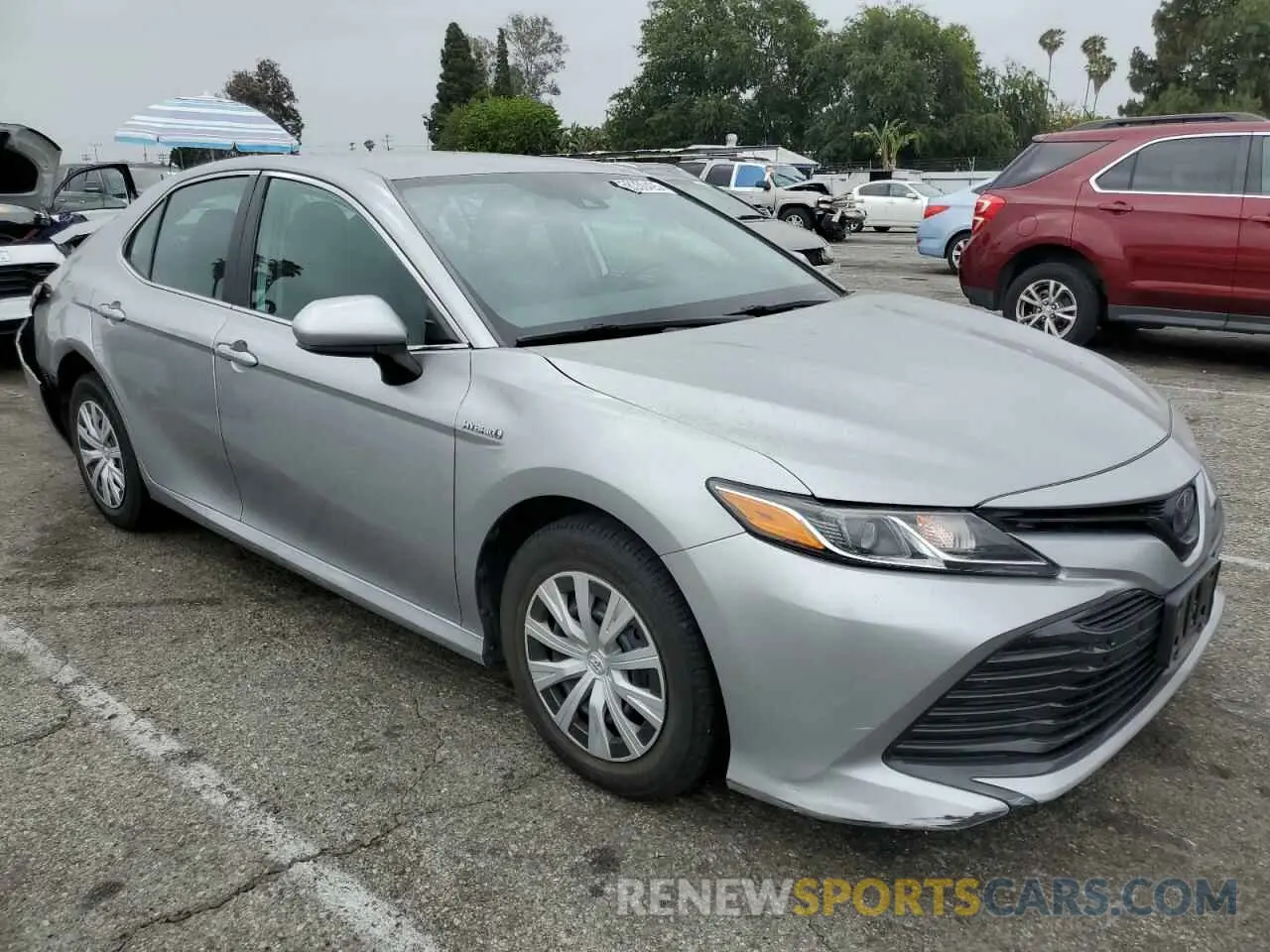 4 Photograph of a damaged car 4T1B31HK3KU510488 TOYOTA CAMRY 2019