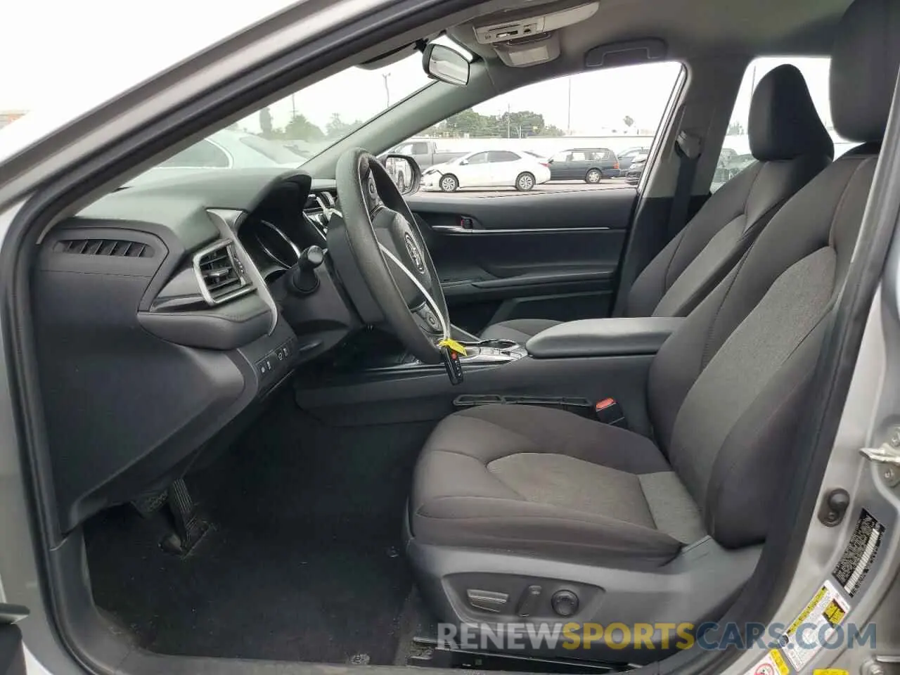 7 Photograph of a damaged car 4T1B31HK3KU510488 TOYOTA CAMRY 2019