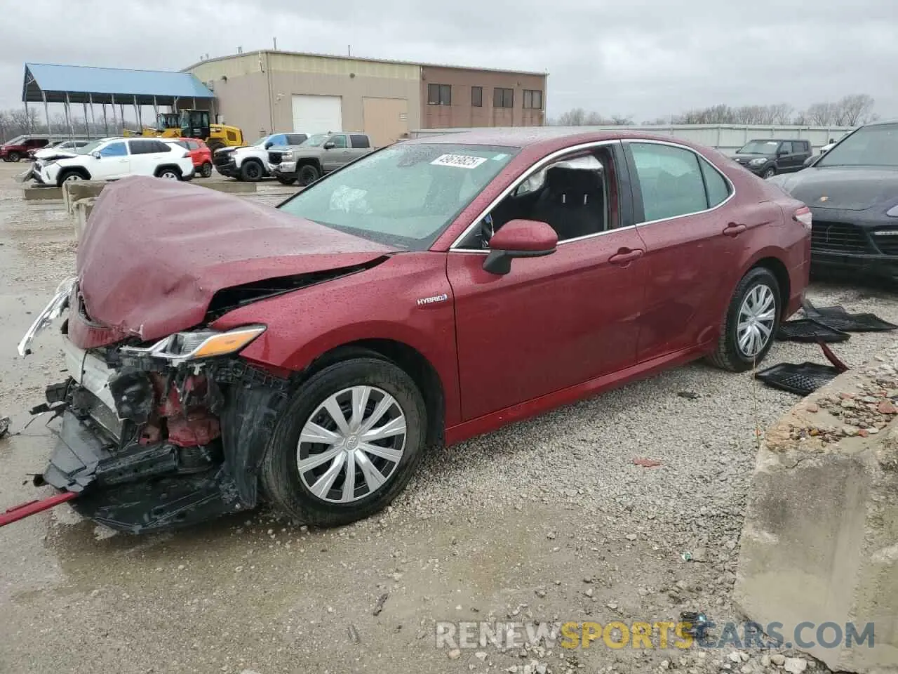 1 Photograph of a damaged car 4T1B31HK3KU512824 TOYOTA CAMRY 2019