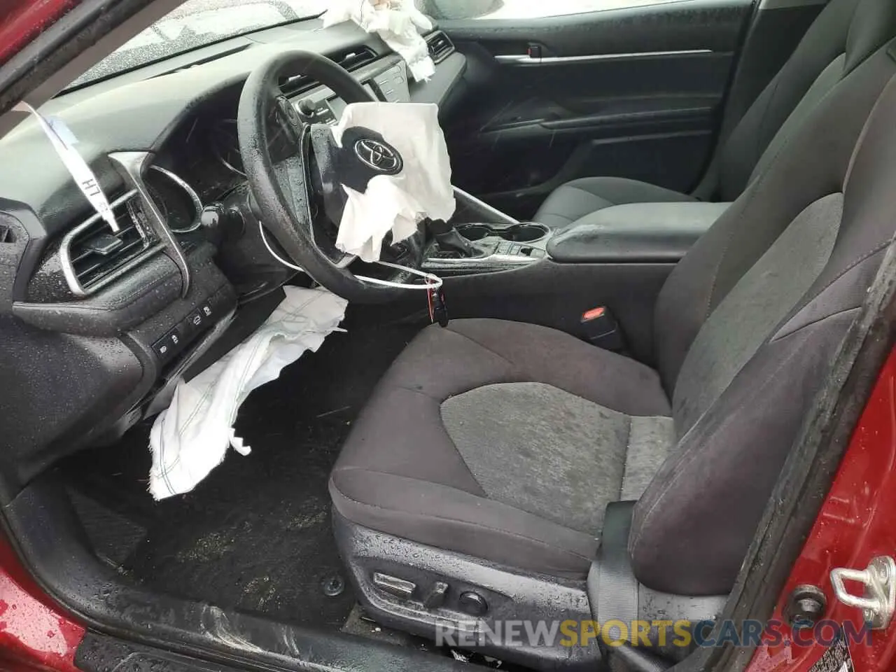 7 Photograph of a damaged car 4T1B31HK3KU512824 TOYOTA CAMRY 2019