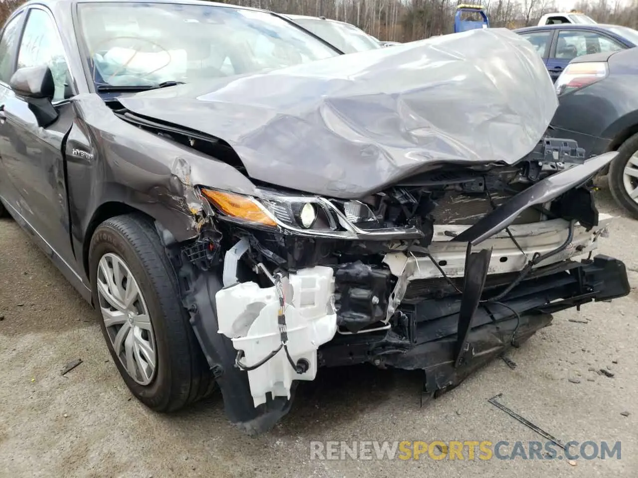 9 Photograph of a damaged car 4T1B31HK3KU513553 TOYOTA CAMRY 2019