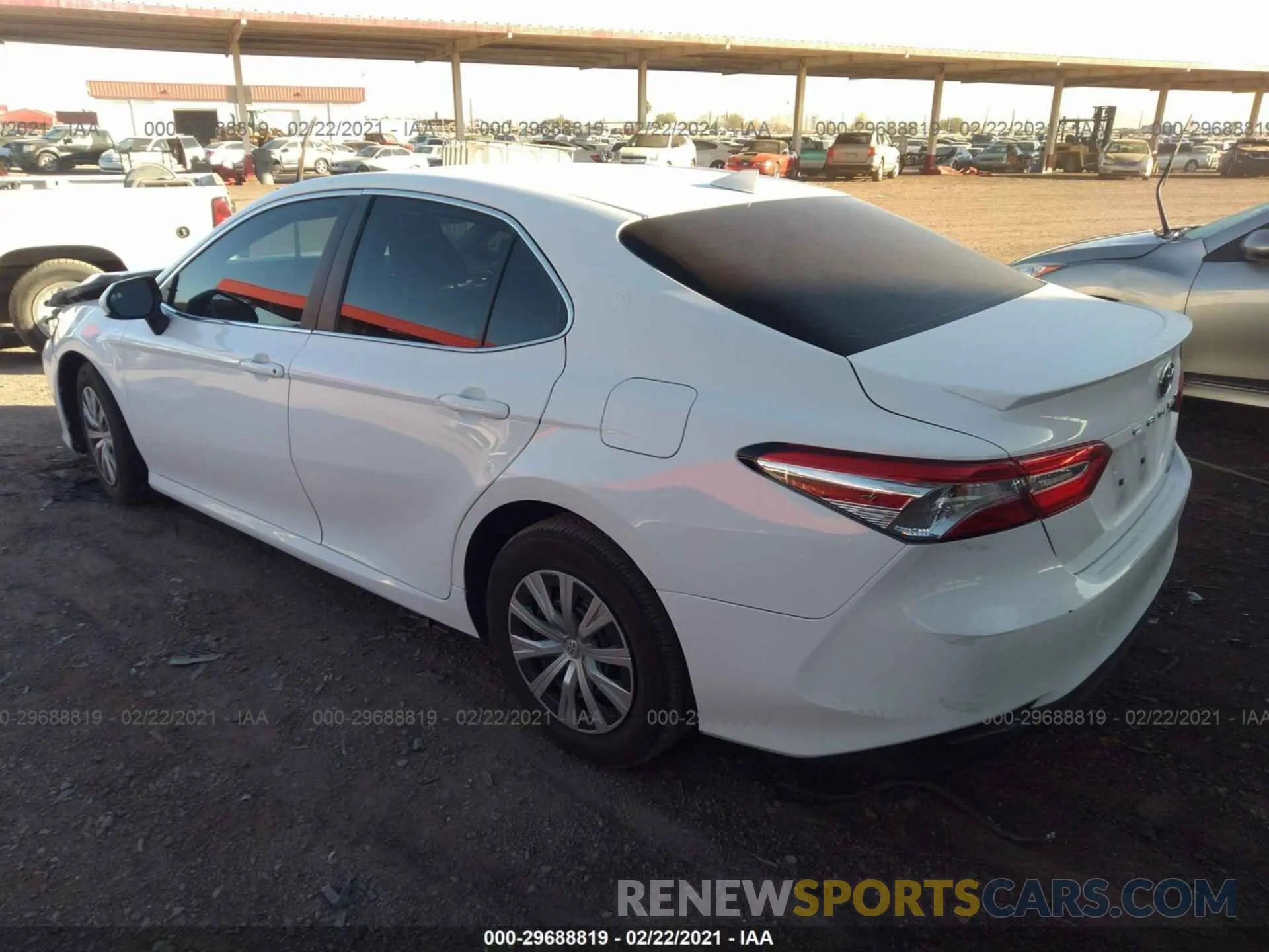 3 Photograph of a damaged car 4T1B31HK4KU007133 TOYOTA CAMRY 2019
