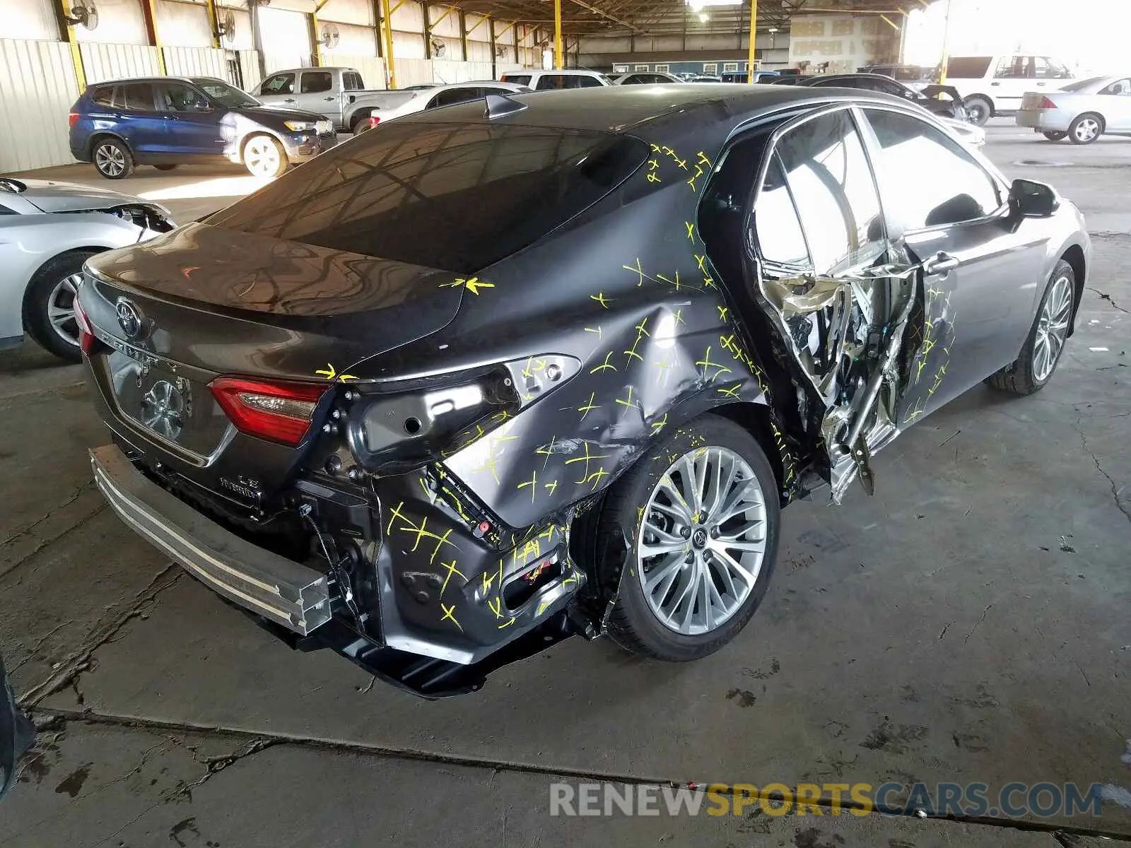 4 Photograph of a damaged car 4T1B31HK4KU008816 TOYOTA CAMRY 2019