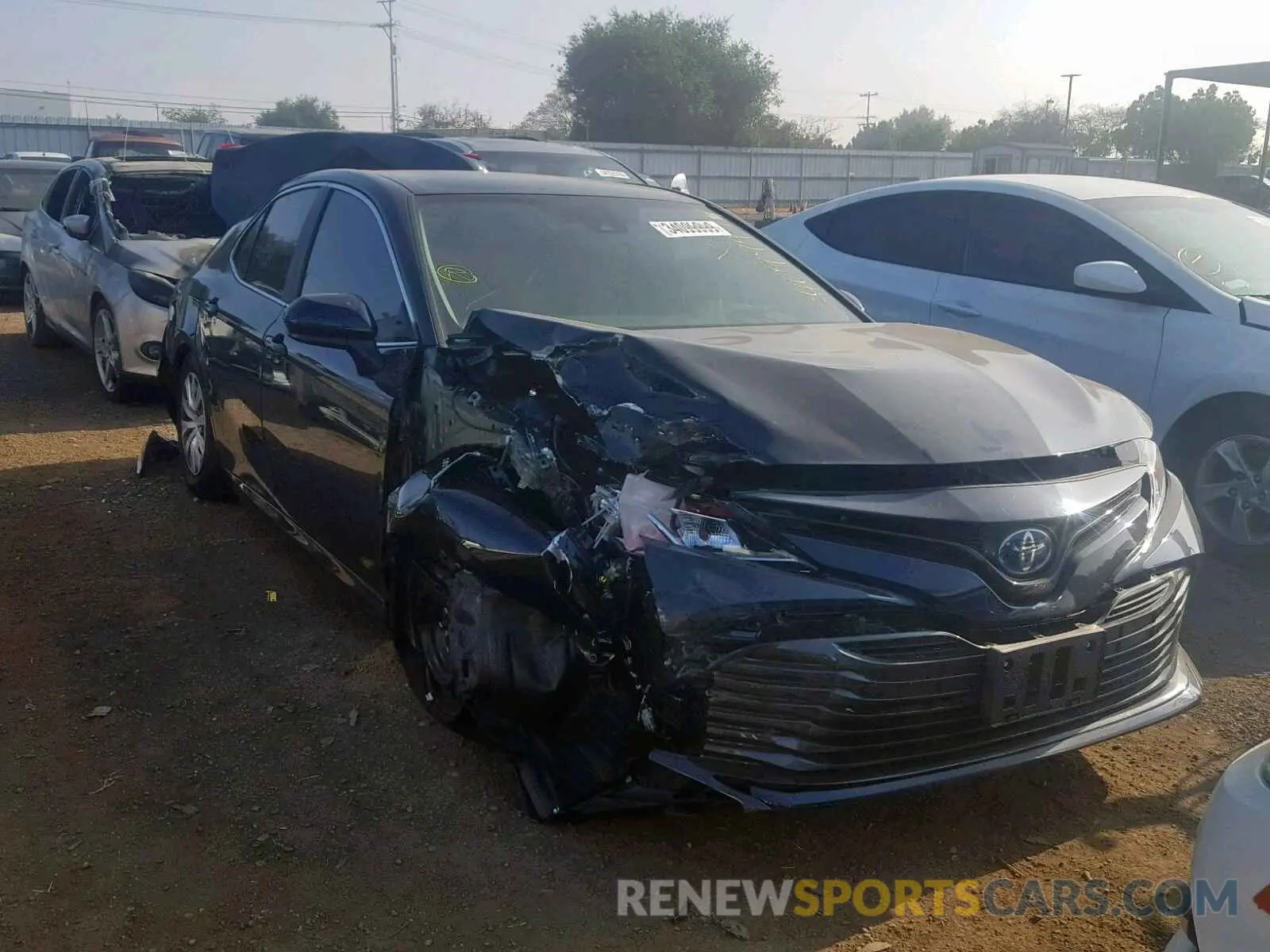 1 Photograph of a damaged car 4T1B31HK4KU511133 TOYOTA CAMRY 2019