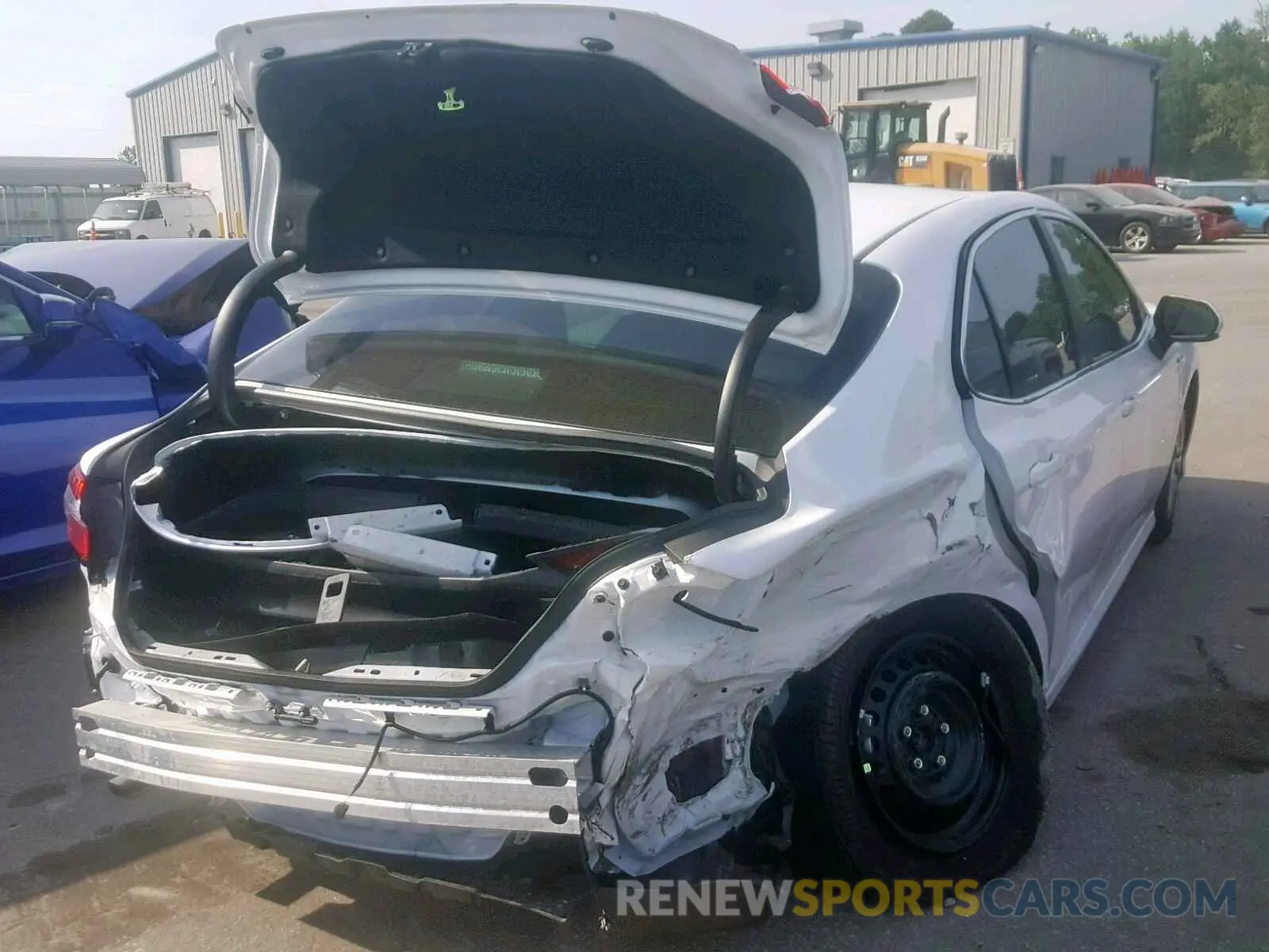 4 Photograph of a damaged car 4T1B31HK5KU512307 TOYOTA CAMRY 2019