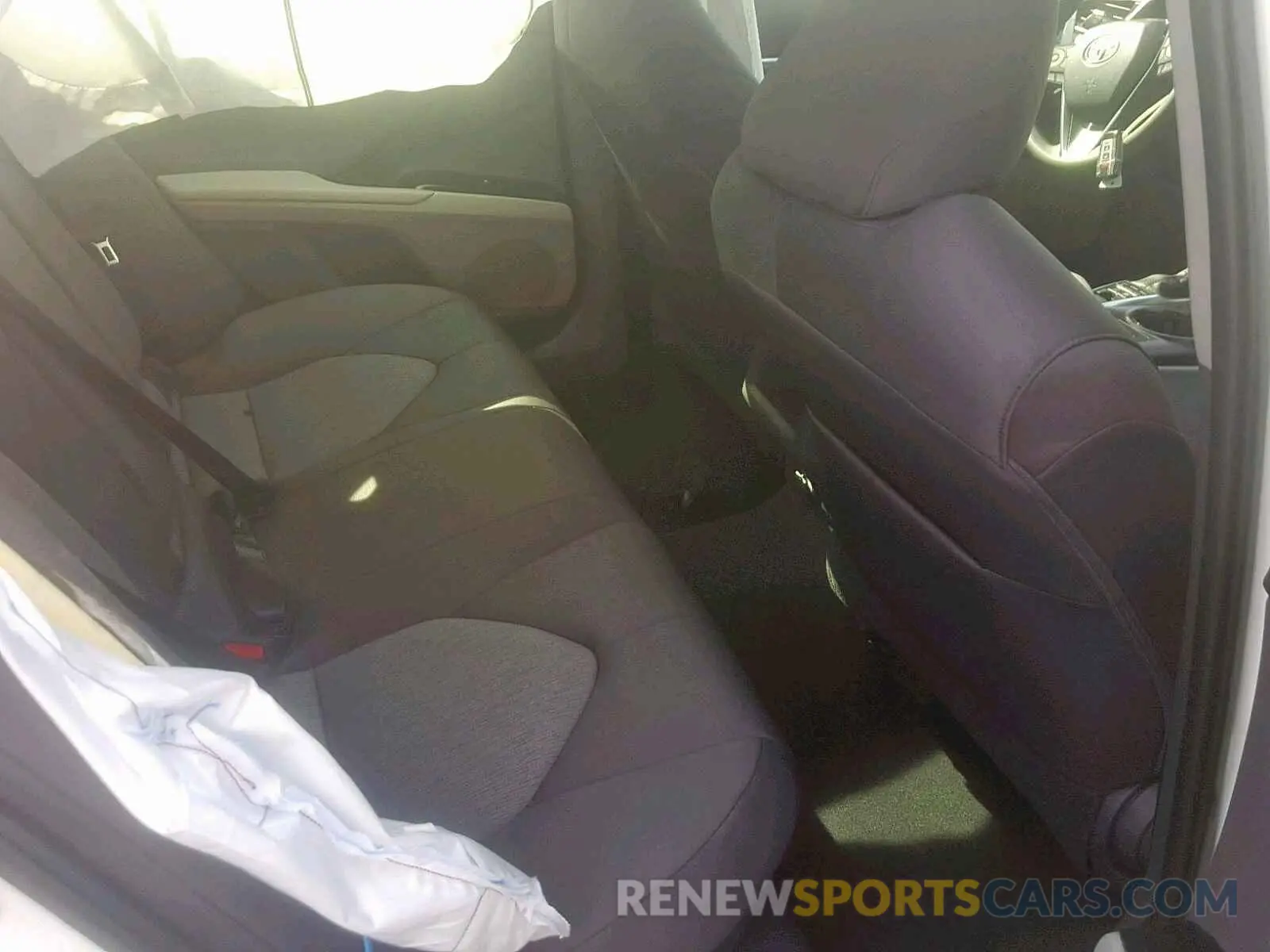 6 Photograph of a damaged car 4T1B31HK5KU512307 TOYOTA CAMRY 2019