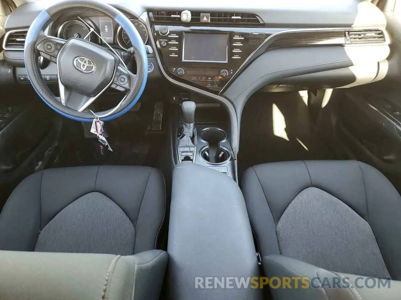 8 Фотография поврежденного автомобиля 4T1B31HK6KU008543 TOYOTA CAMRY 2019