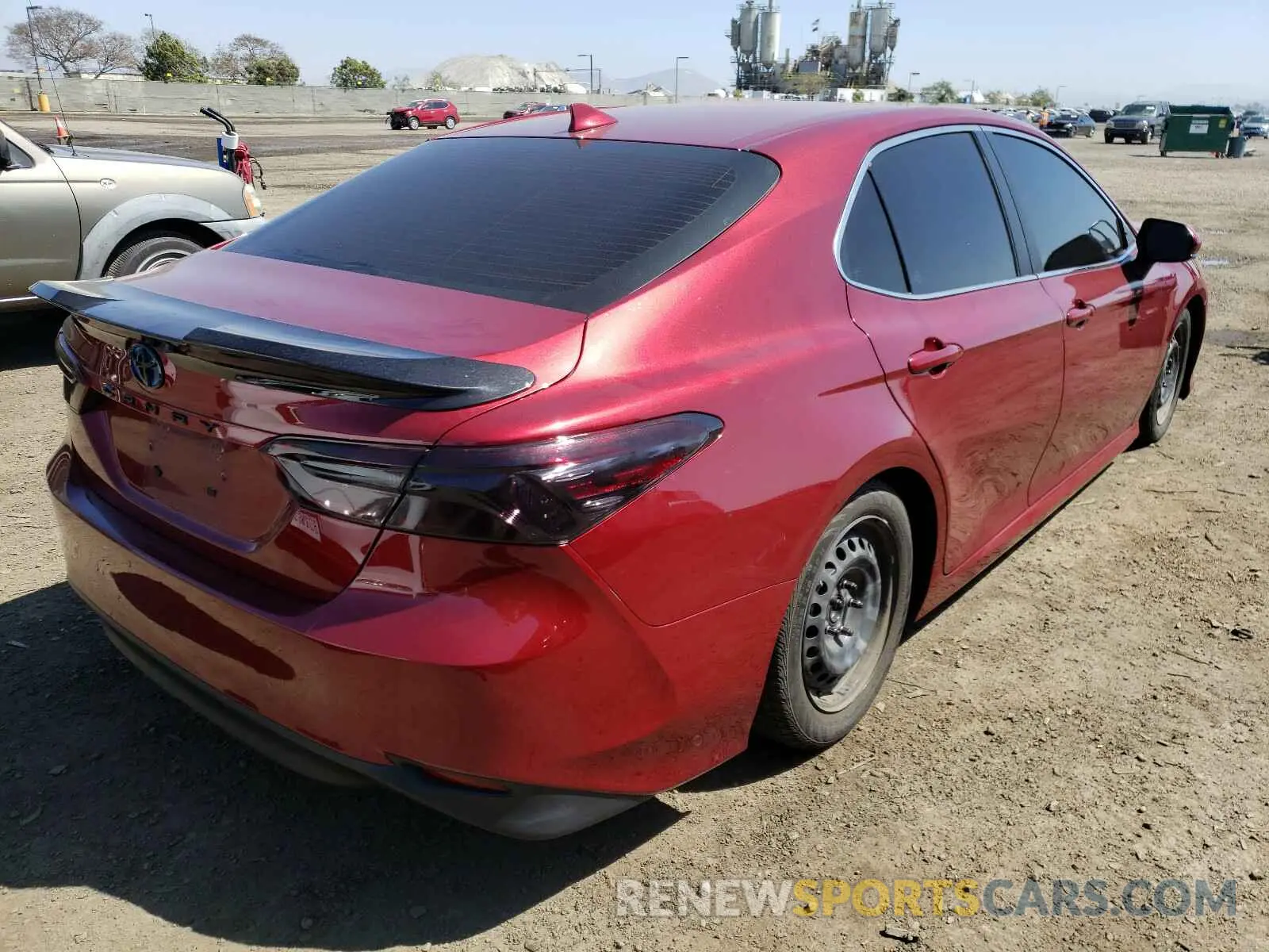 4 Photograph of a damaged car 4T1B31HK6KU516060 TOYOTA CAMRY 2019
