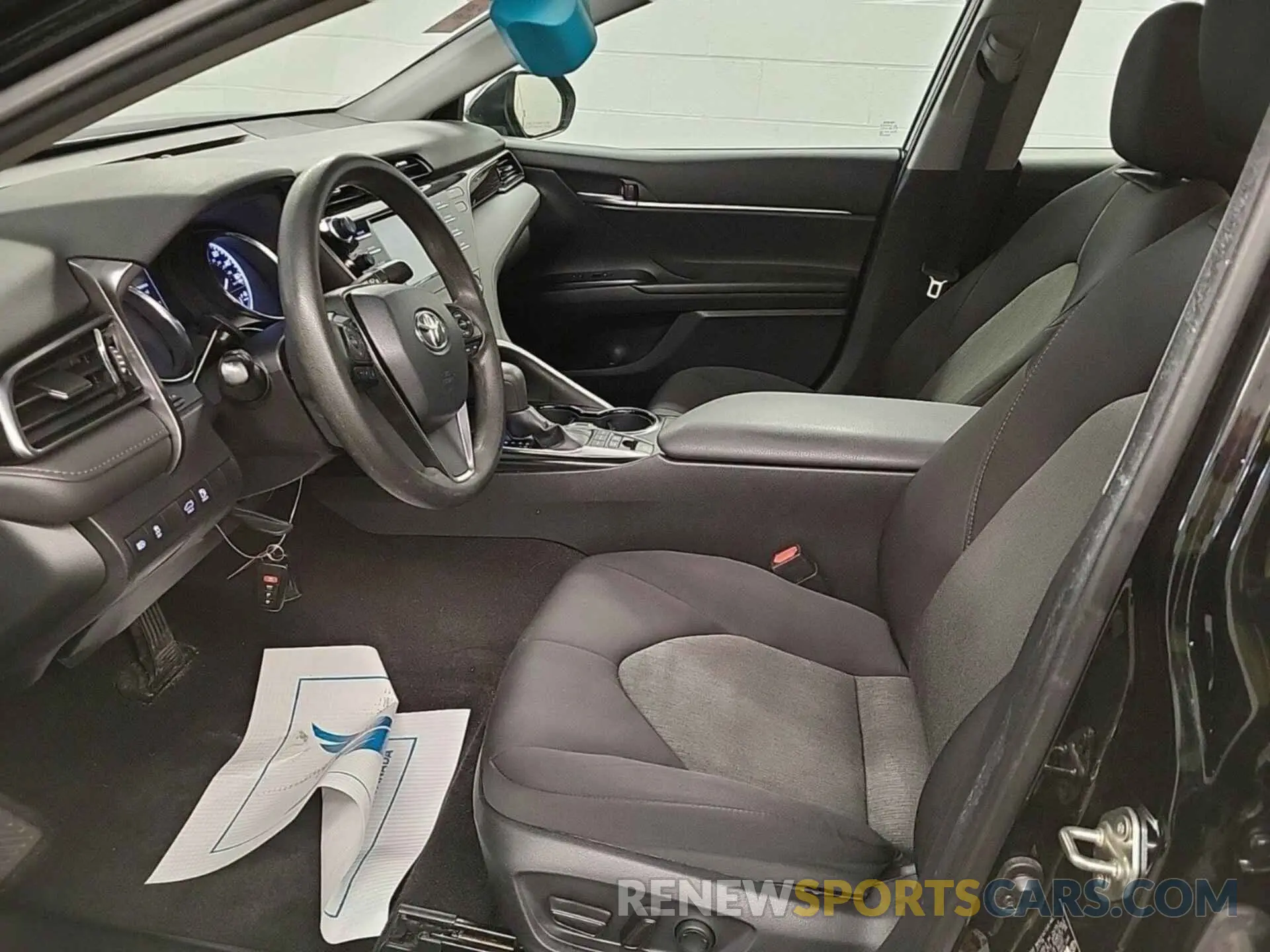 5 Photograph of a damaged car 4T1B31HK8KU512060 TOYOTA CAMRY 2019