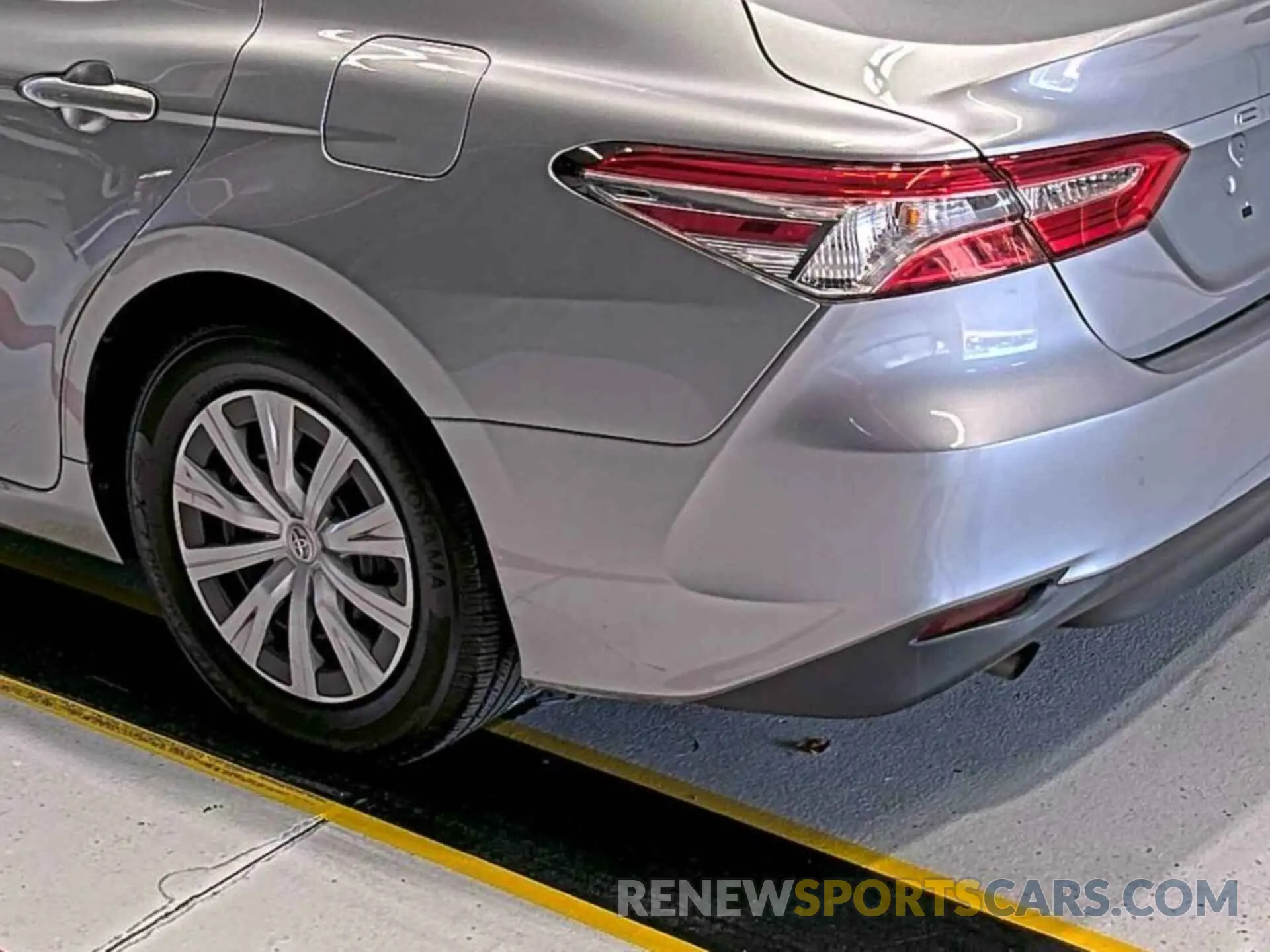 12 Photograph of a damaged car 4T1B31HK8KU514200 TOYOTA CAMRY 2019