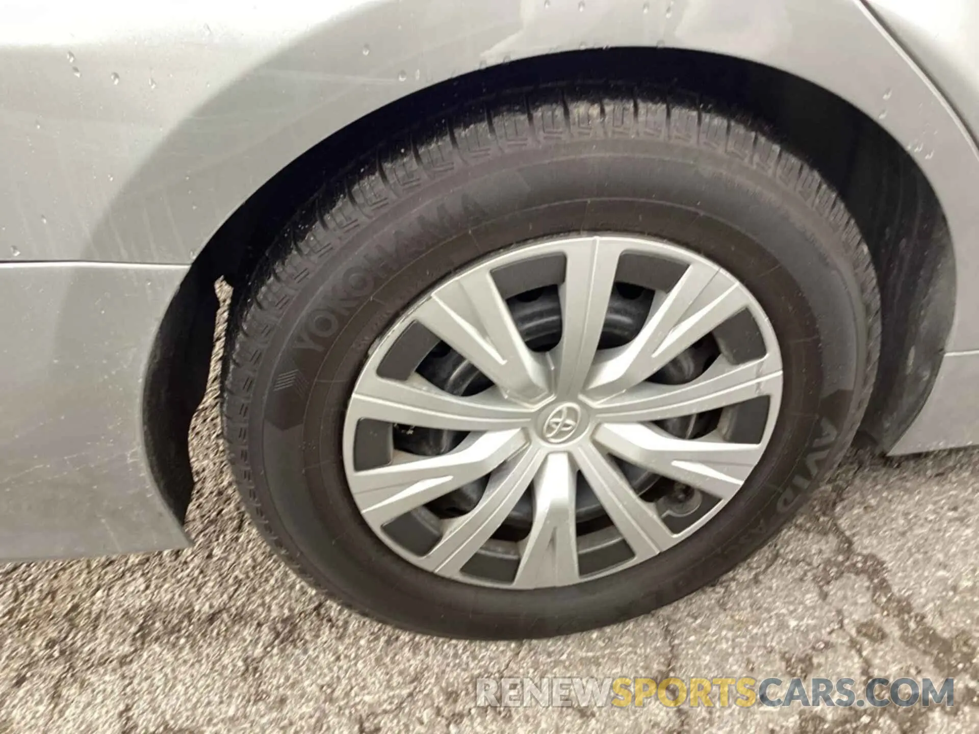 22 Photograph of a damaged car 4T1B31HK8KU514200 TOYOTA CAMRY 2019