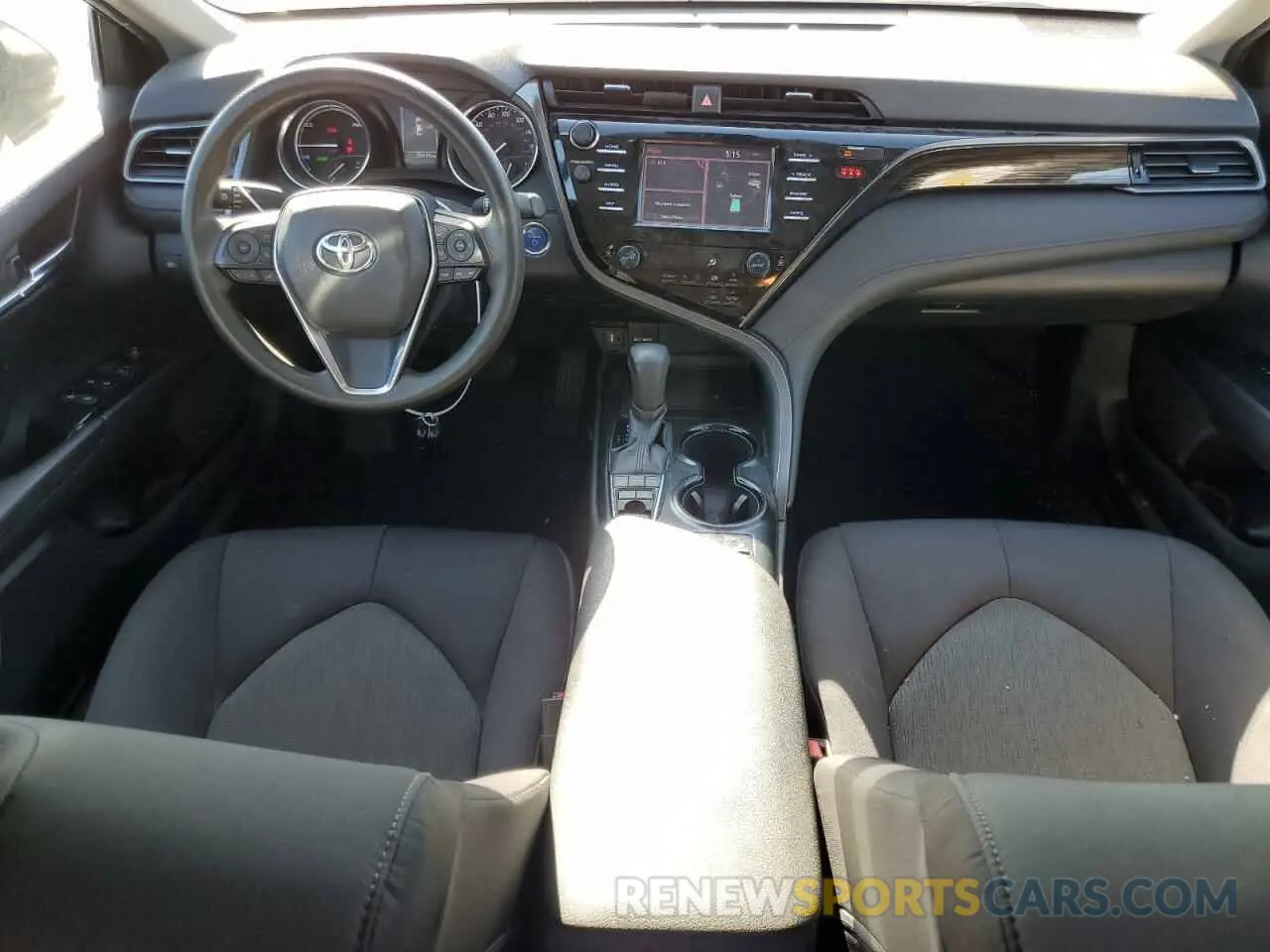 8 Photograph of a damaged car 4T1B31HK8KU517971 TOYOTA CAMRY 2019