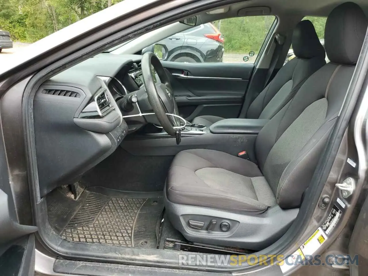 7 Фотография поврежденного автомобиля 4T1B31HK9KU509670 TOYOTA CAMRY 2019