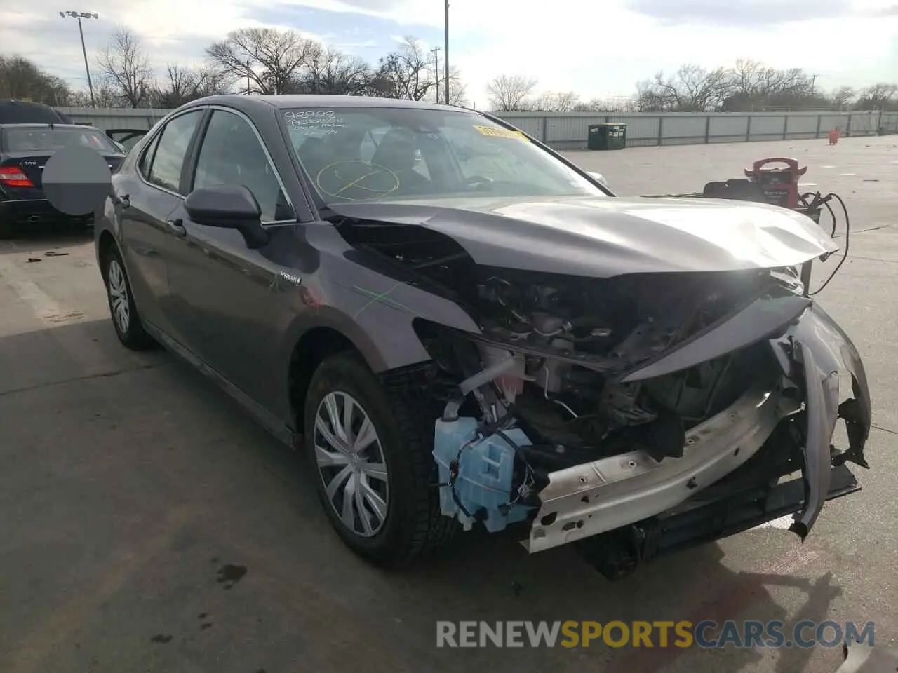 1 Photograph of a damaged car 4T1B31HK9KU509832 TOYOTA CAMRY 2019