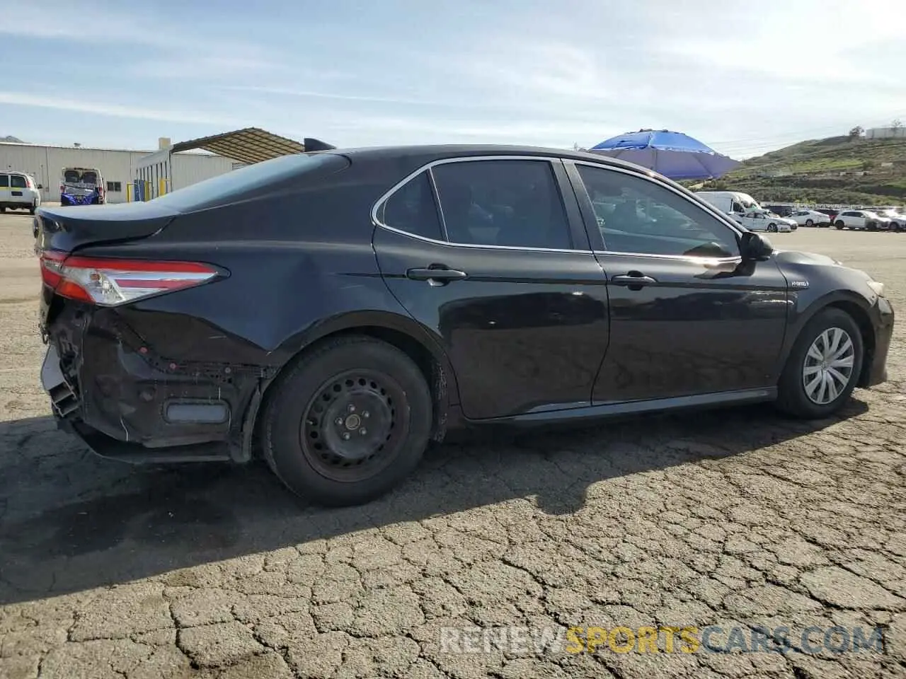 3 Photograph of a damaged car 4T1B31HKXKU510469 TOYOTA CAMRY 2019