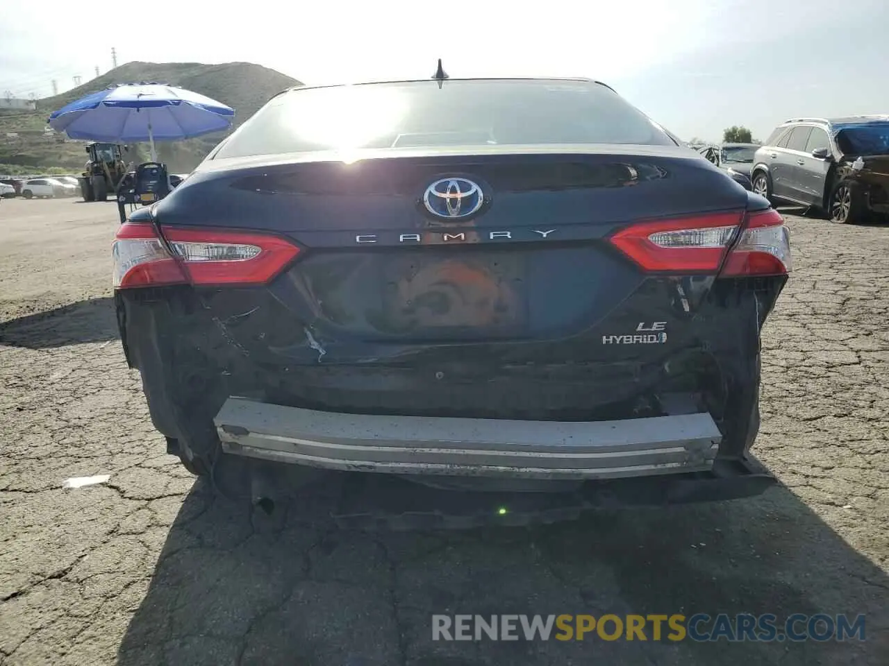 6 Photograph of a damaged car 4T1B31HKXKU510469 TOYOTA CAMRY 2019