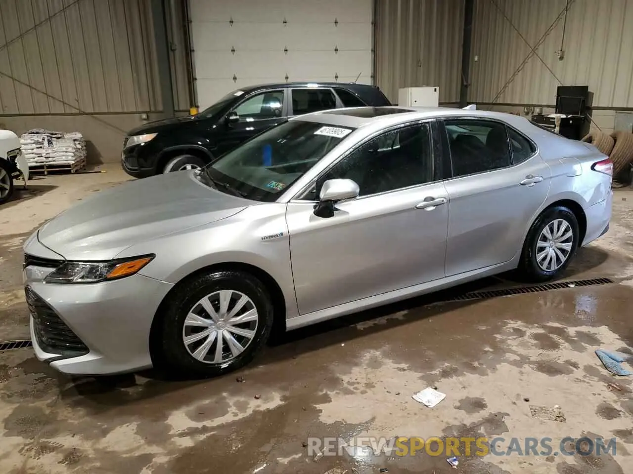 1 Photograph of a damaged car 4T1B31HKXKU514814 TOYOTA CAMRY 2019