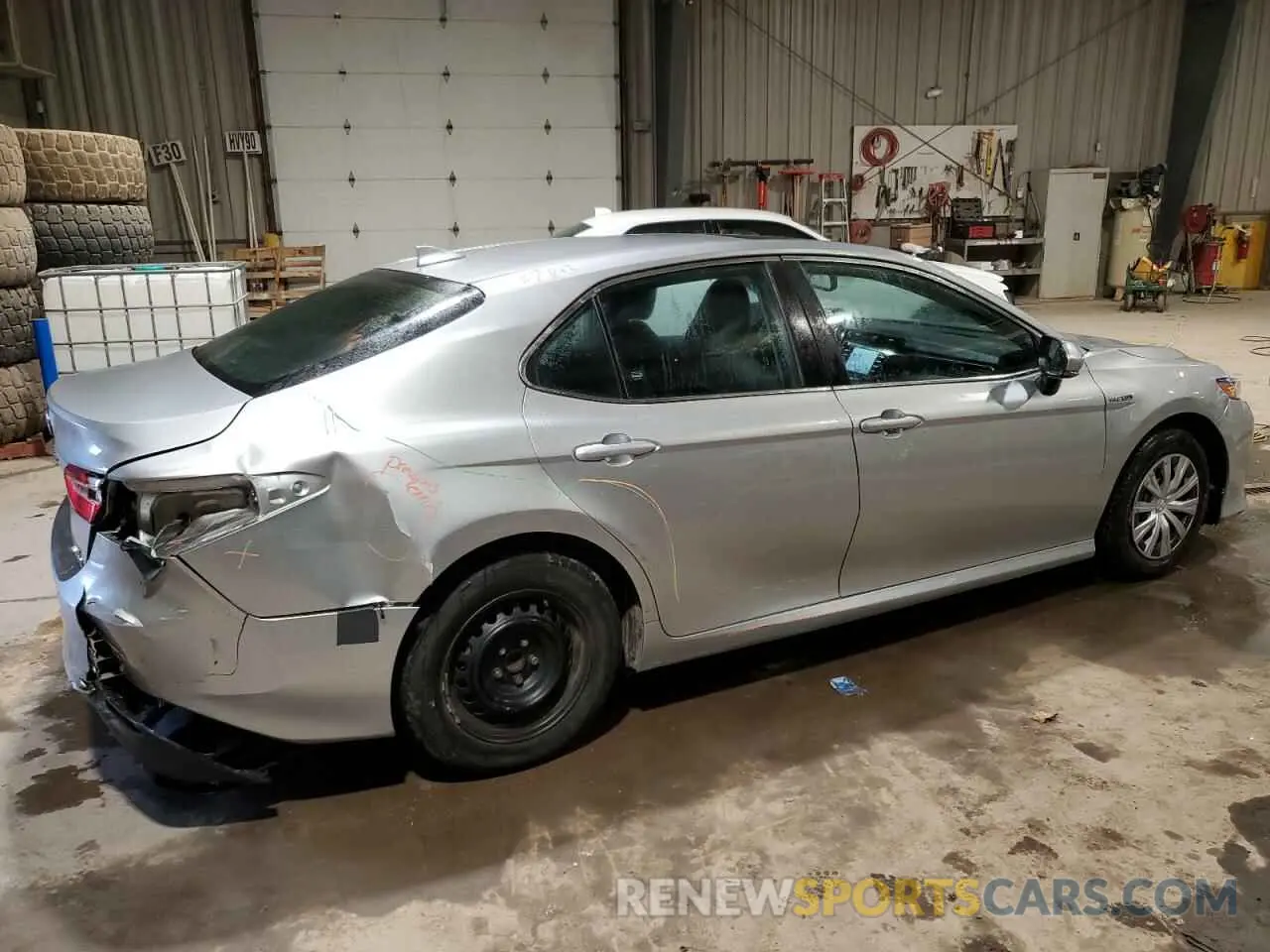 3 Photograph of a damaged car 4T1B31HKXKU514814 TOYOTA CAMRY 2019