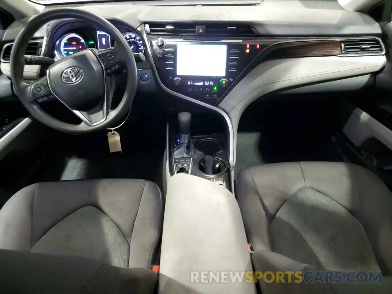 8 Photograph of a damaged car 4T1B31HKXKU514814 TOYOTA CAMRY 2019