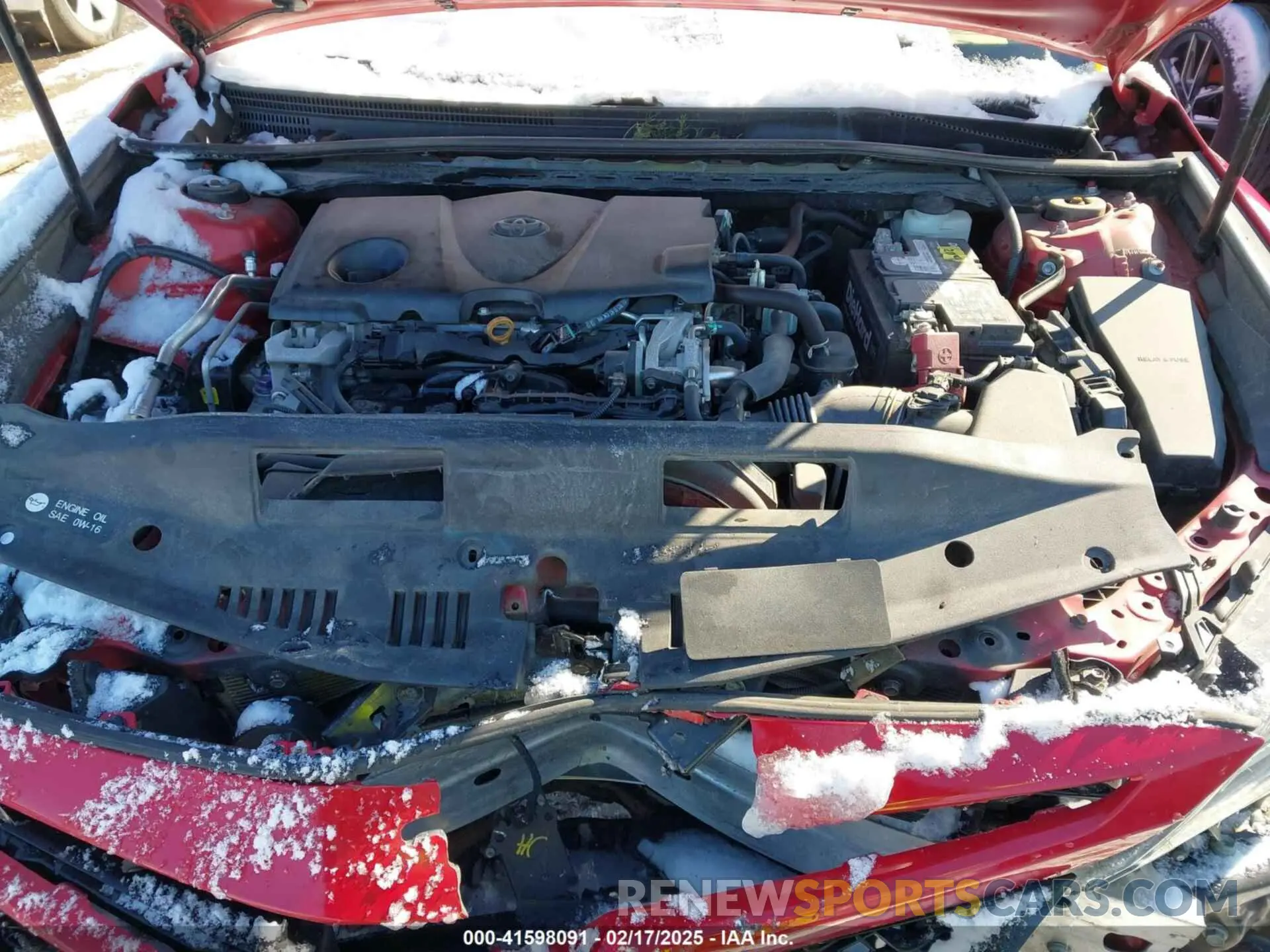 10 Photograph of a damaged car 4T1B61HK0KU171499 TOYOTA CAMRY 2019