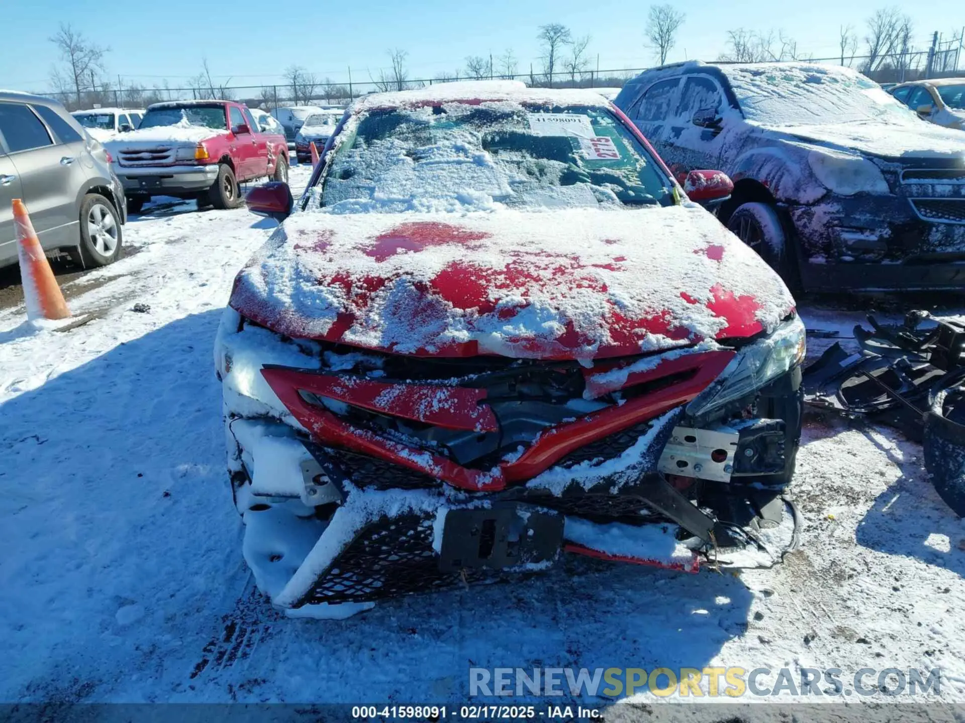 13 Photograph of a damaged car 4T1B61HK0KU171499 TOYOTA CAMRY 2019