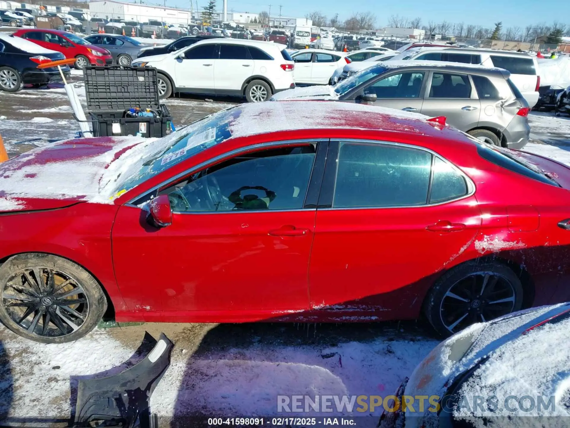 15 Photograph of a damaged car 4T1B61HK0KU171499 TOYOTA CAMRY 2019