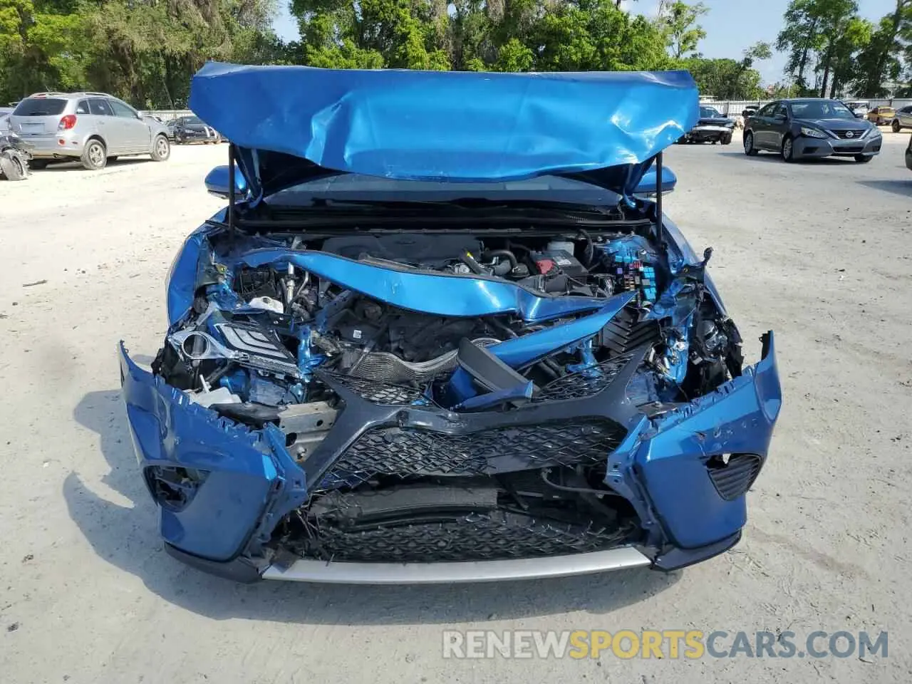 5 Photograph of a damaged car 4T1B61HK0KU185953 TOYOTA CAMRY 2019