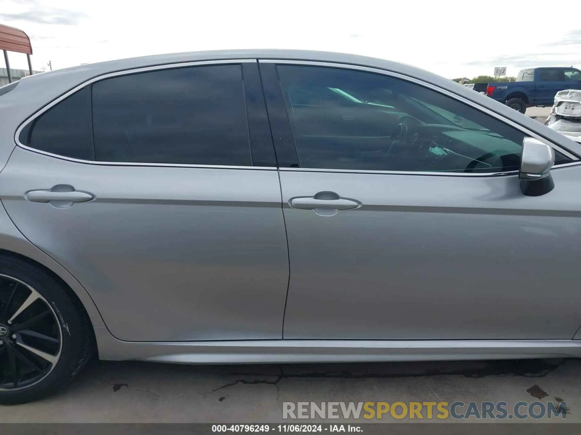14 Фотография поврежденного автомобиля 4T1B61HK0KU190764 TOYOTA CAMRY 2019