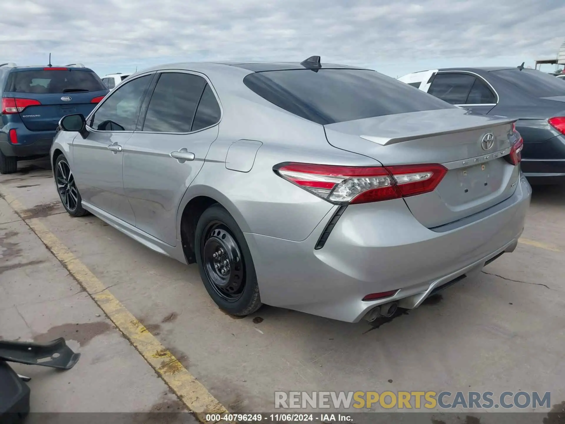3 Фотография поврежденного автомобиля 4T1B61HK0KU190764 TOYOTA CAMRY 2019