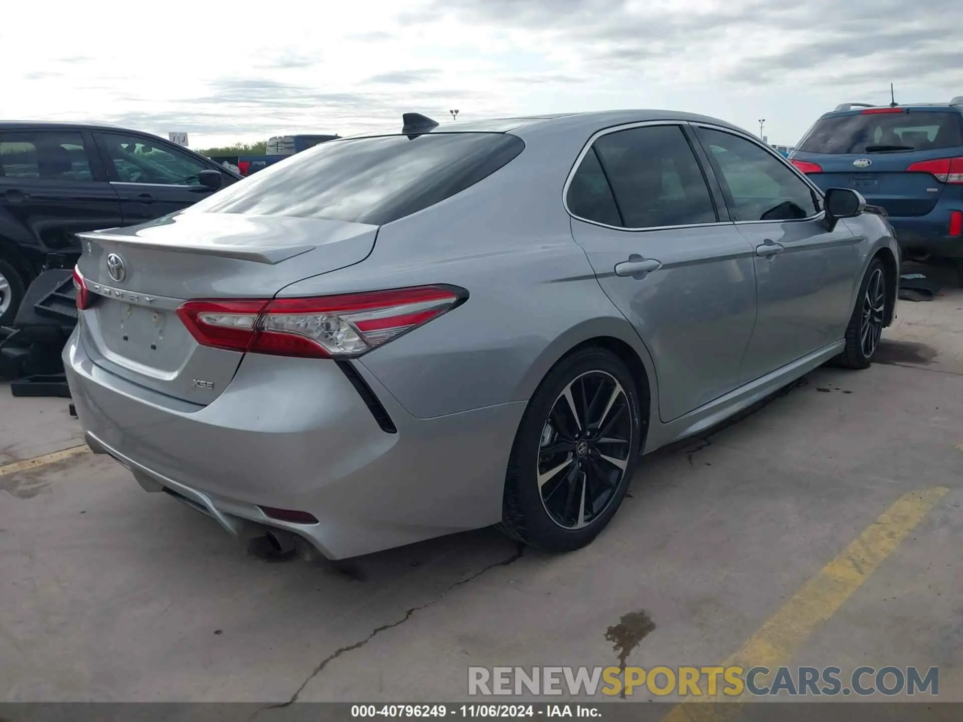 4 Фотография поврежденного автомобиля 4T1B61HK0KU190764 TOYOTA CAMRY 2019