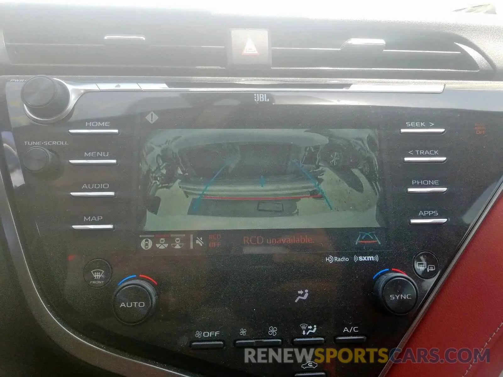 9 Photograph of a damaged car 4T1B61HK0KU260599 TOYOTA CAMRY 2019