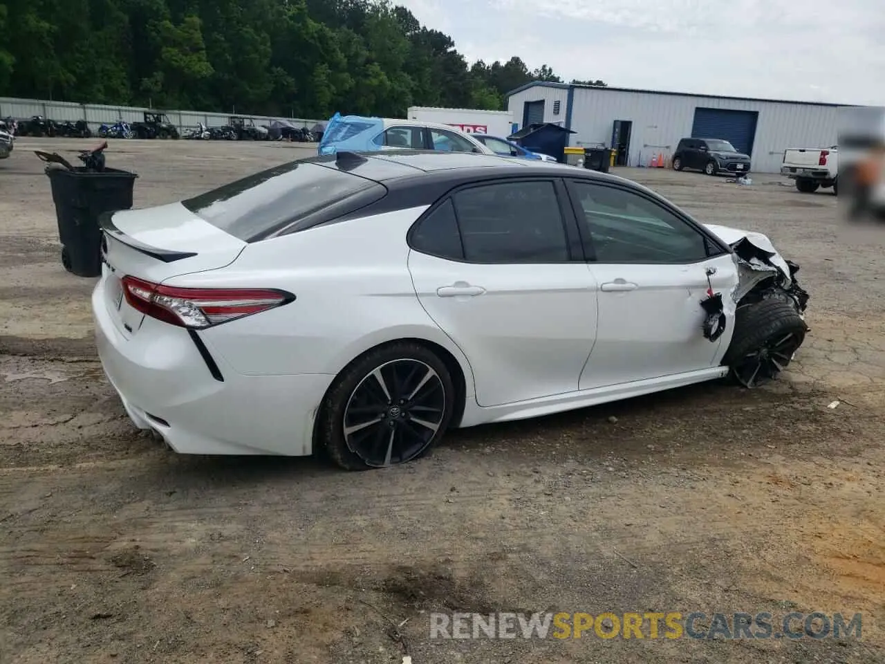 3 Фотография поврежденного автомобиля 4T1B61HK0KU270128 TOYOTA CAMRY 2019