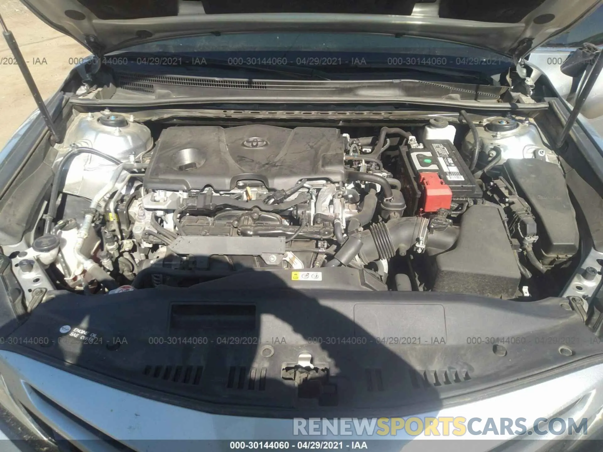 10 Photograph of a damaged car 4T1B61HK0KU717122 TOYOTA CAMRY 2019