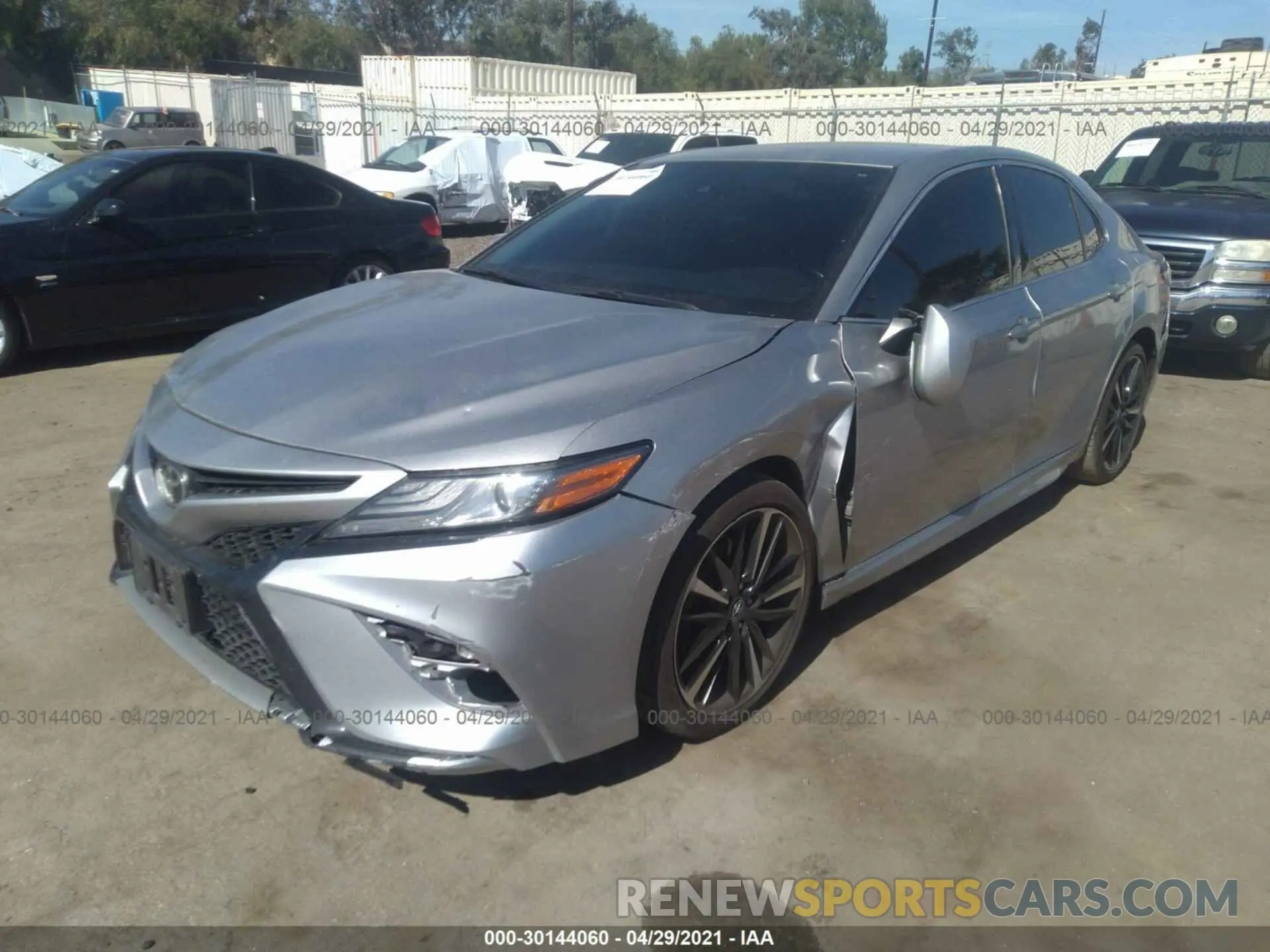 2 Photograph of a damaged car 4T1B61HK0KU717122 TOYOTA CAMRY 2019