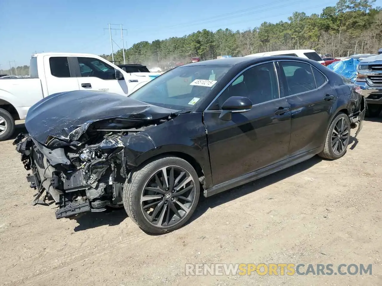 1 Photograph of a damaged car 4T1B61HK0KU770791 TOYOTA CAMRY 2019