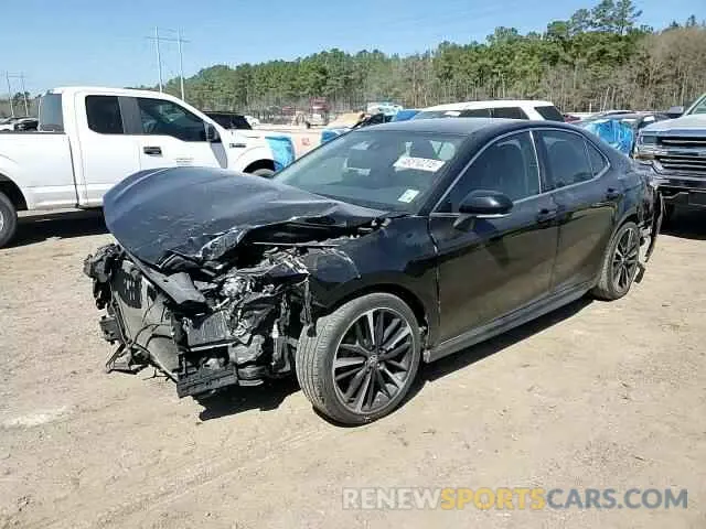 10 Photograph of a damaged car 4T1B61HK0KU770791 TOYOTA CAMRY 2019