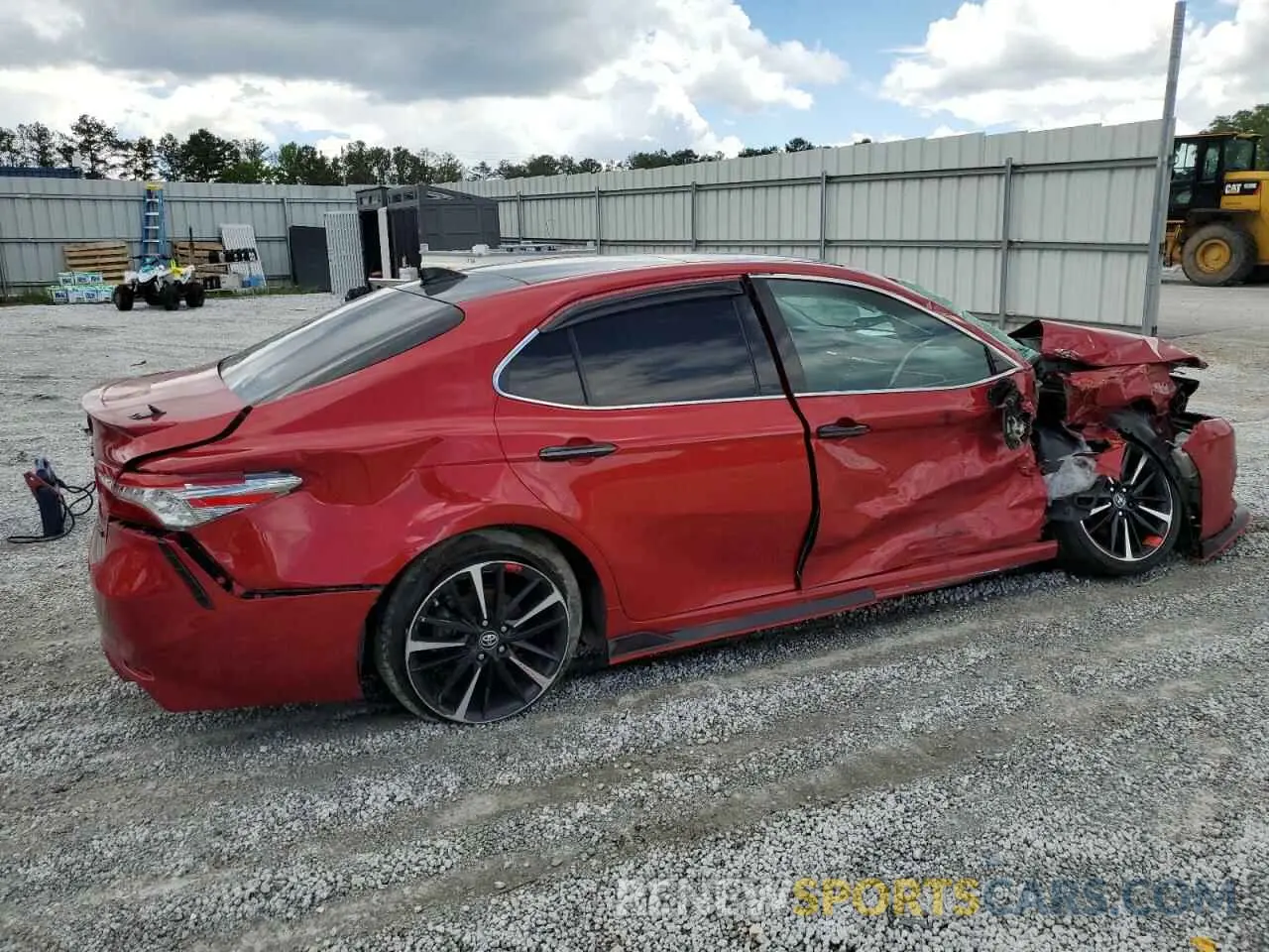 3 Photograph of a damaged car 4T1B61HK1KU160639 TOYOTA CAMRY 2019