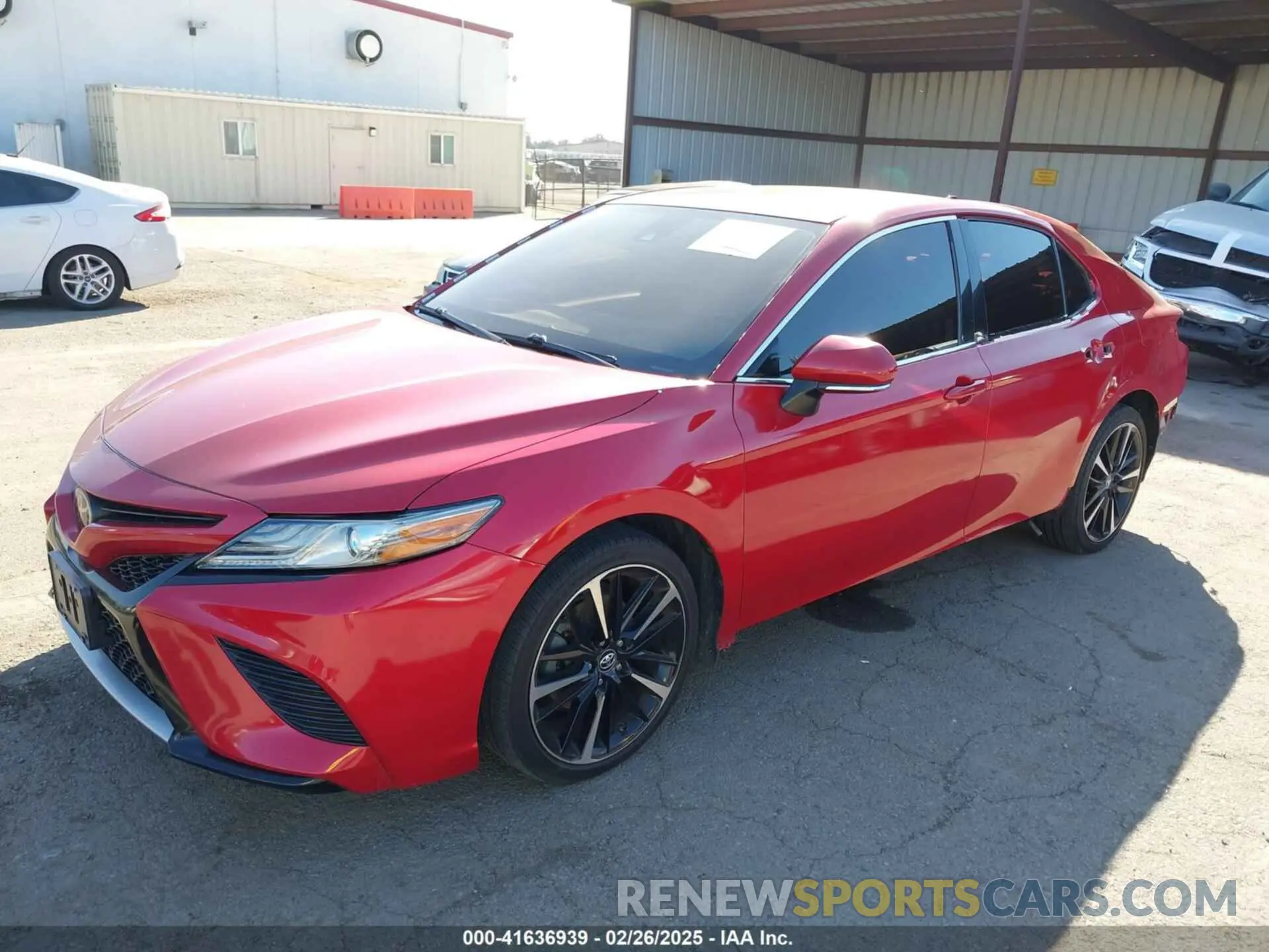 2 Photograph of a damaged car 4T1B61HK1KU168725 TOYOTA CAMRY 2019