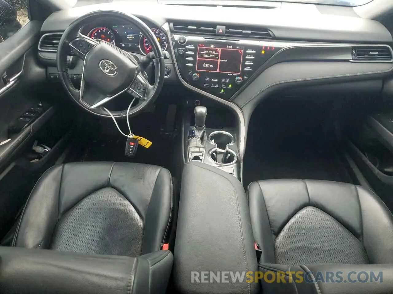 8 Photograph of a damaged car 4T1B61HK1KU168787 TOYOTA CAMRY 2019