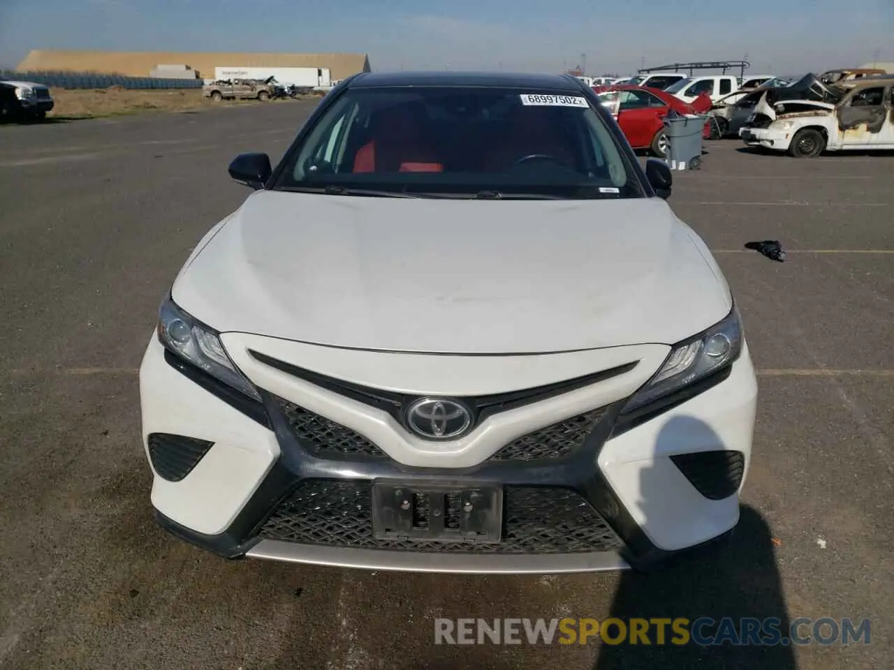 5 Photograph of a damaged car 4T1B61HK1KU176324 TOYOTA CAMRY 2019