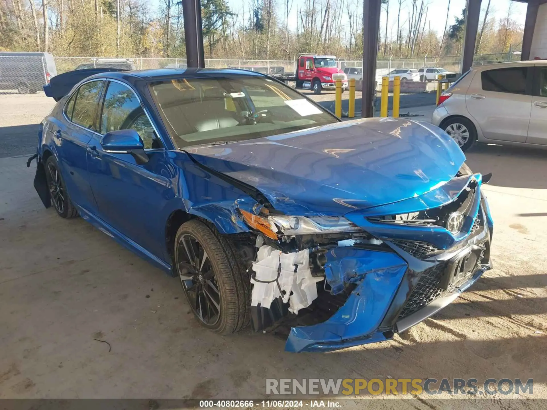 1 Фотография поврежденного автомобиля 4T1B61HK1KU213498 TOYOTA CAMRY 2019