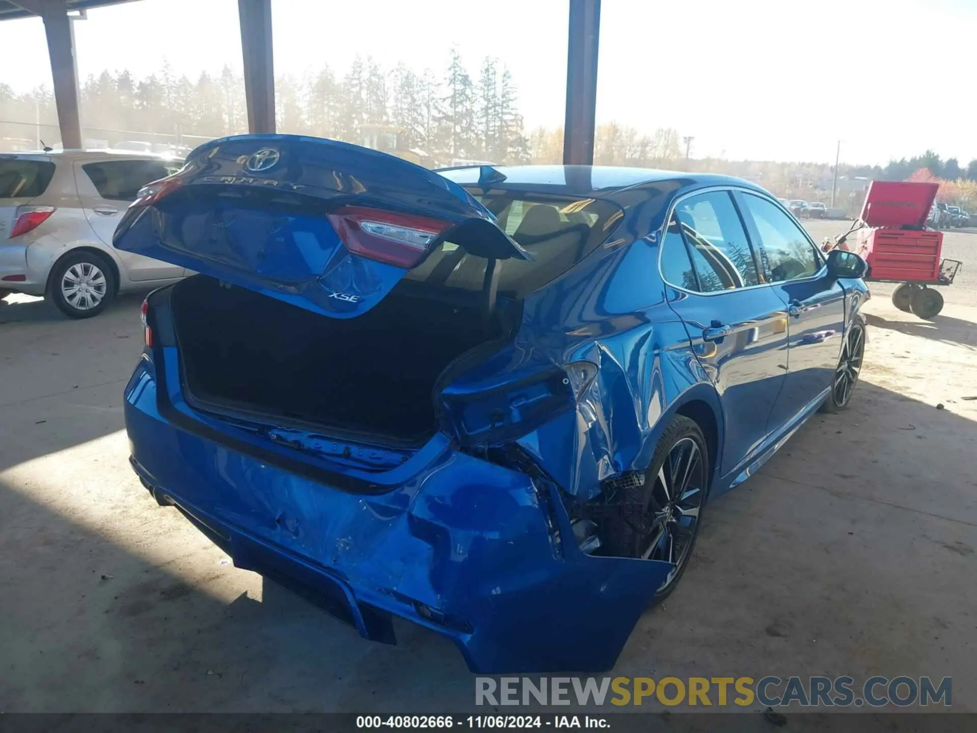 4 Фотография поврежденного автомобиля 4T1B61HK1KU213498 TOYOTA CAMRY 2019