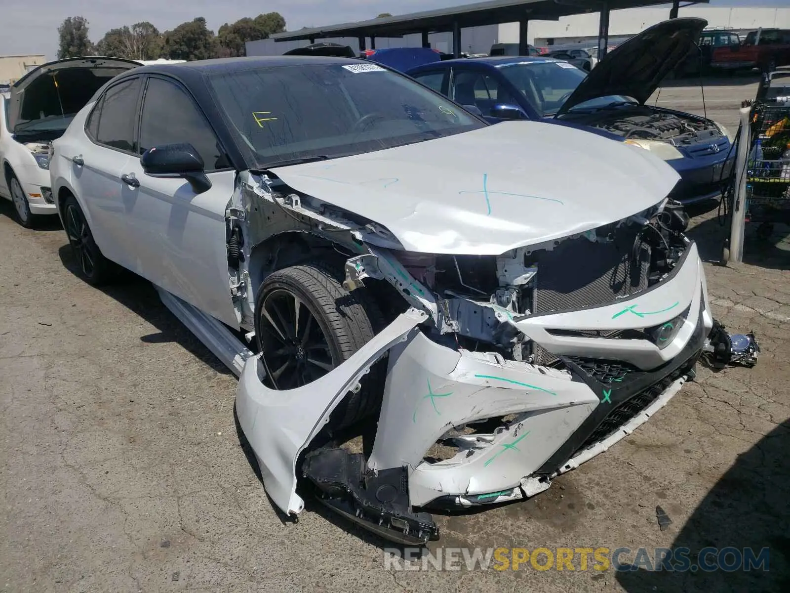 1 Фотография поврежденного автомобиля 4T1B61HK1KU230706 TOYOTA CAMRY 2019