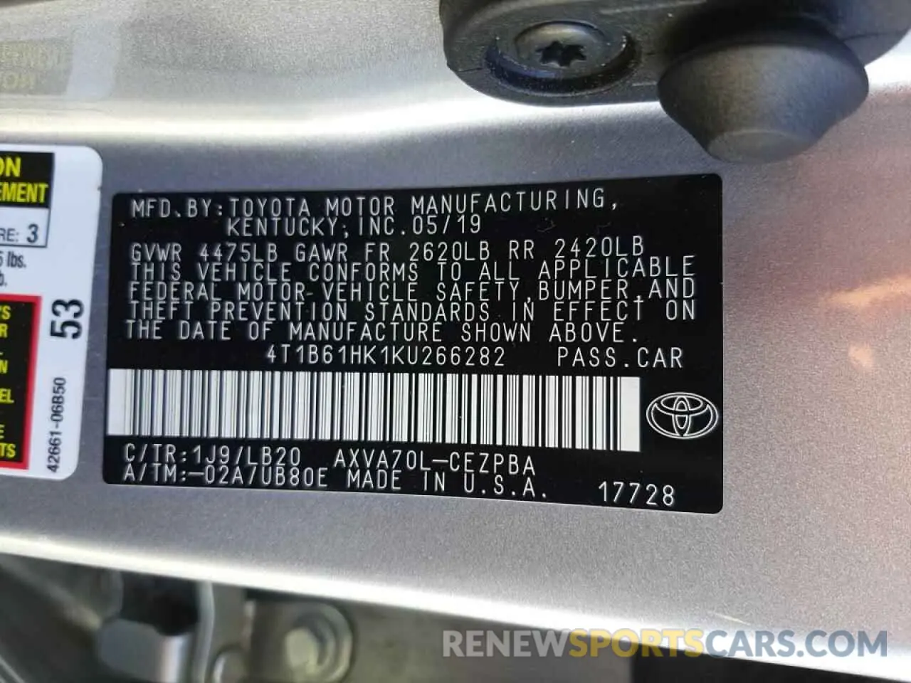 10 Photograph of a damaged car 4T1B61HK1KU266282 TOYOTA CAMRY 2019