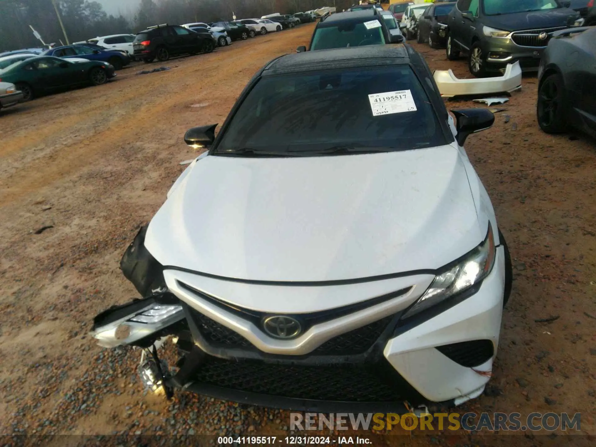 13 Фотография поврежденного автомобиля 4T1B61HK1KU294163 TOYOTA CAMRY 2019