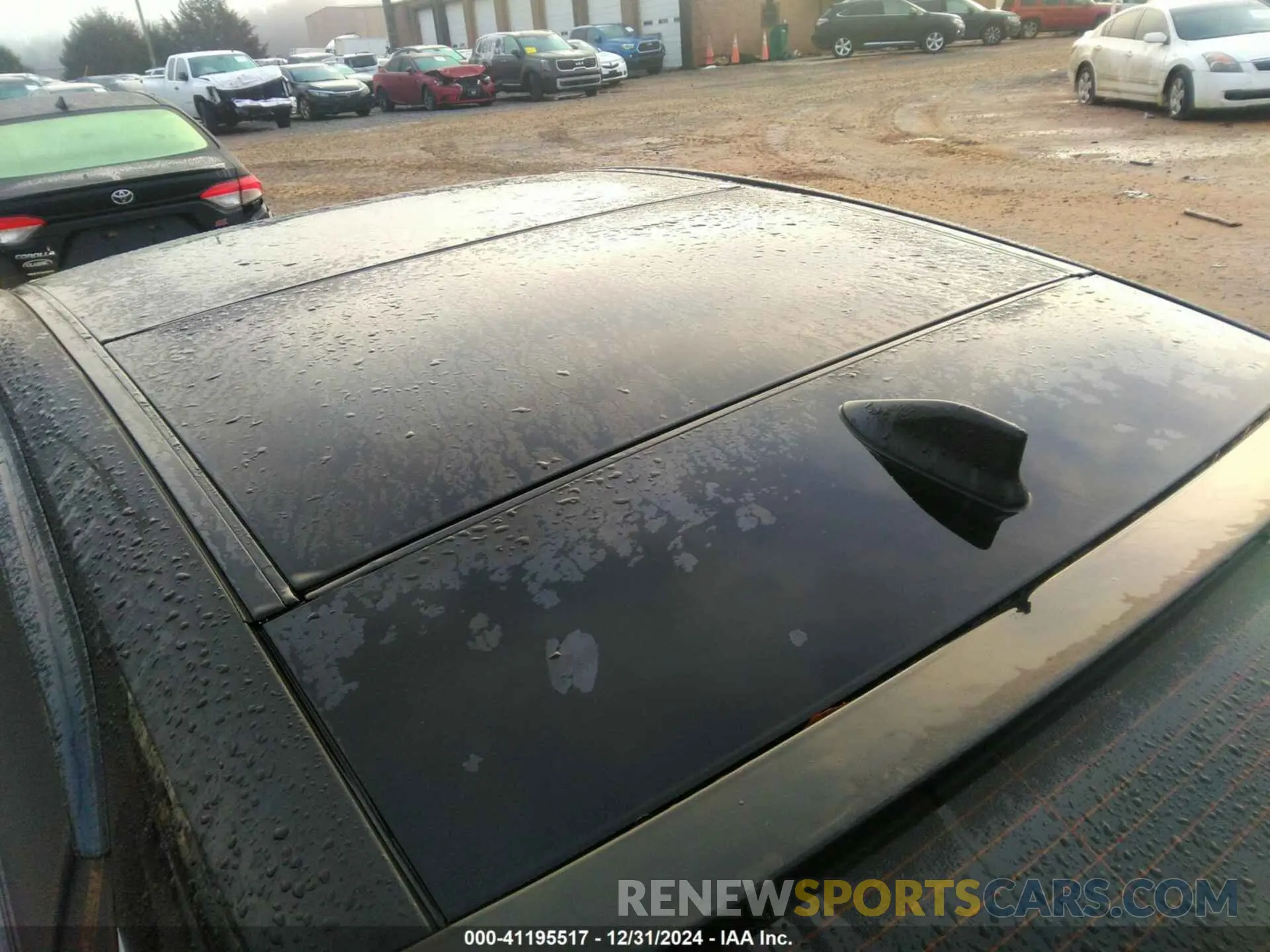 19 Фотография поврежденного автомобиля 4T1B61HK1KU294163 TOYOTA CAMRY 2019