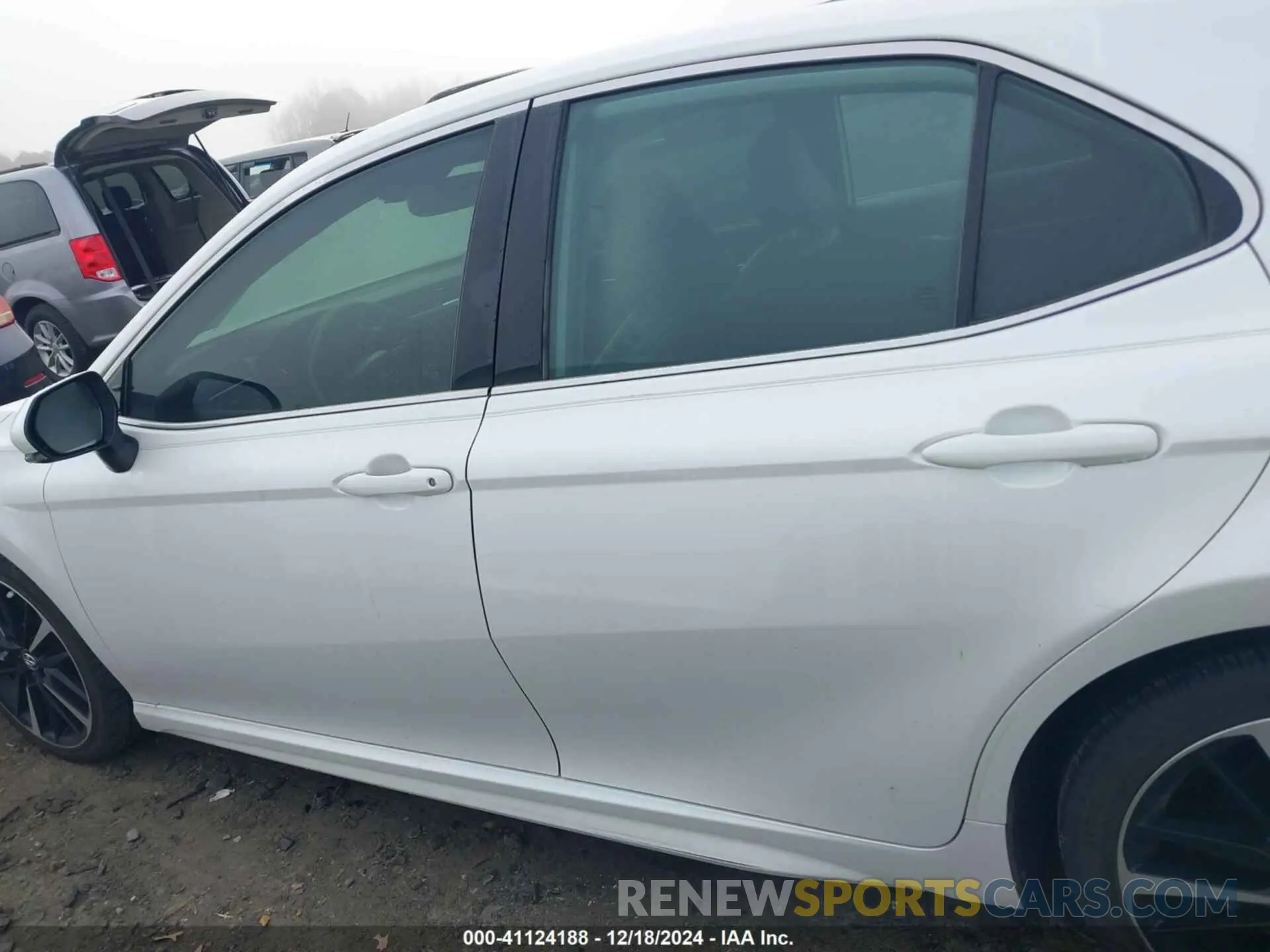15 Фотография поврежденного автомобиля 4T1B61HK1KU707876 TOYOTA CAMRY 2019