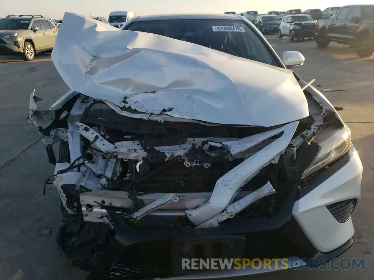 5 Photograph of a damaged car 4T1B61HK1KU721275 TOYOTA CAMRY 2019