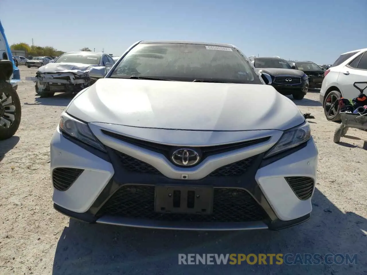 5 Photograph of a damaged car 4T1B61HK1KU743373 TOYOTA CAMRY 2019
