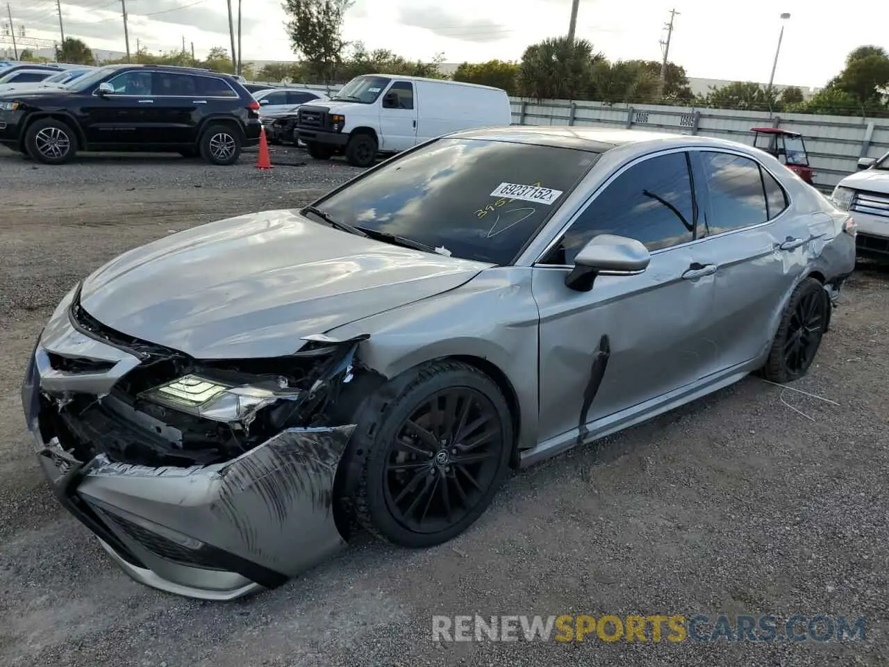 1 Photograph of a damaged car 4T1B61HK1KU793450 TOYOTA CAMRY 2019